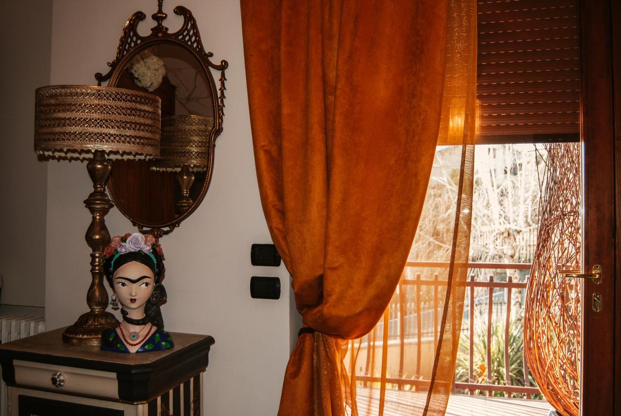 Welcome Traveller Frida'S Rooms คาปริโน เวโรเนเซ ภายนอก รูปภาพ